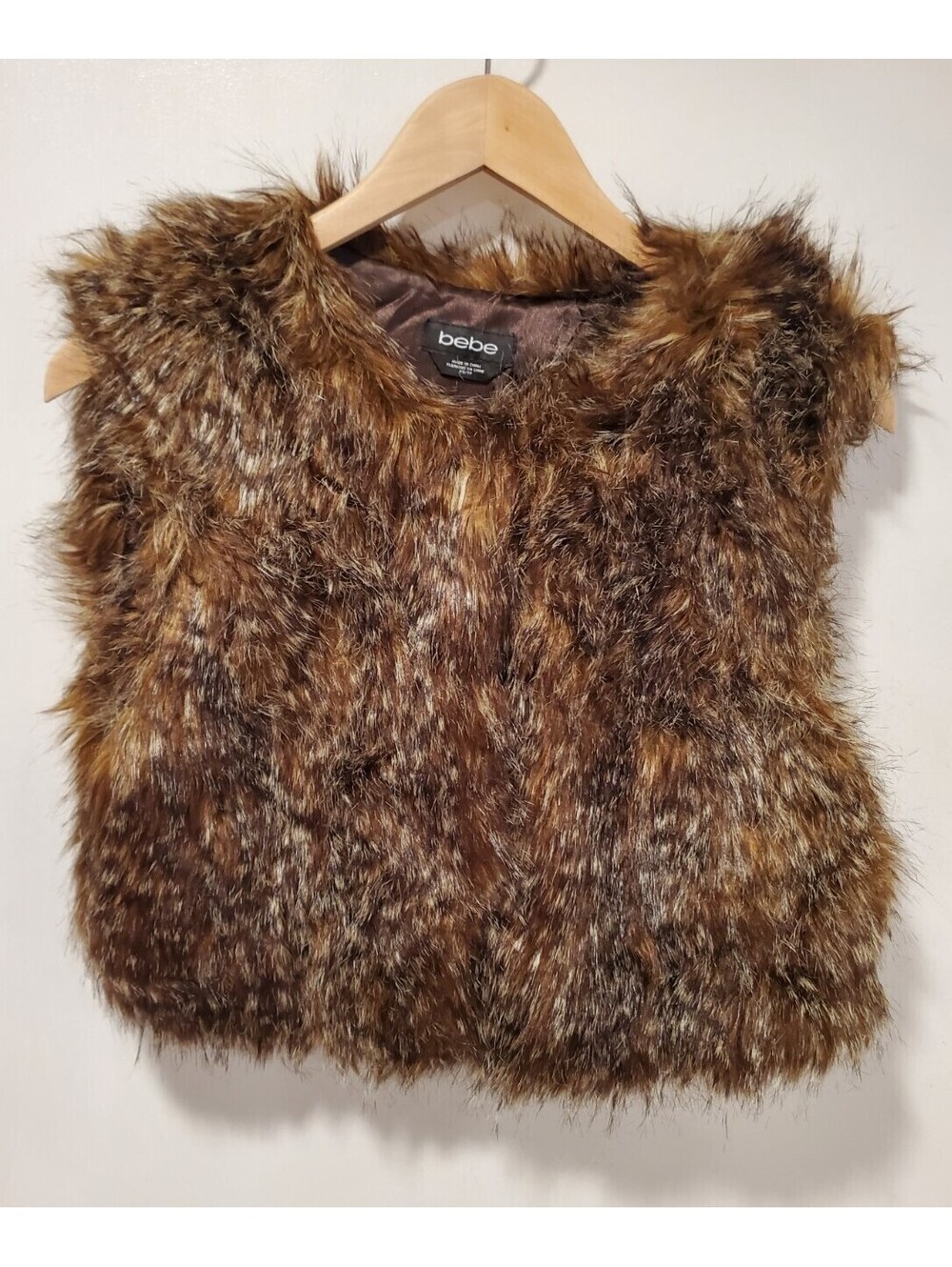 Bebe XS Cropped Crop Faux Fur Feather Vest Brown White